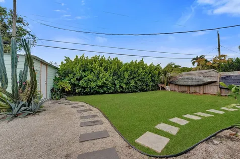 180 NW 48th Court Oakland Park FL 33309