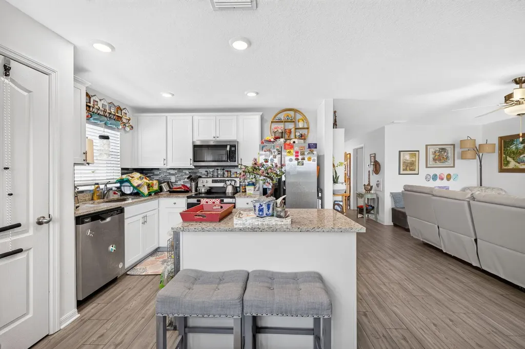 5521 Fantasy Drive Fort Pierce FL 34947