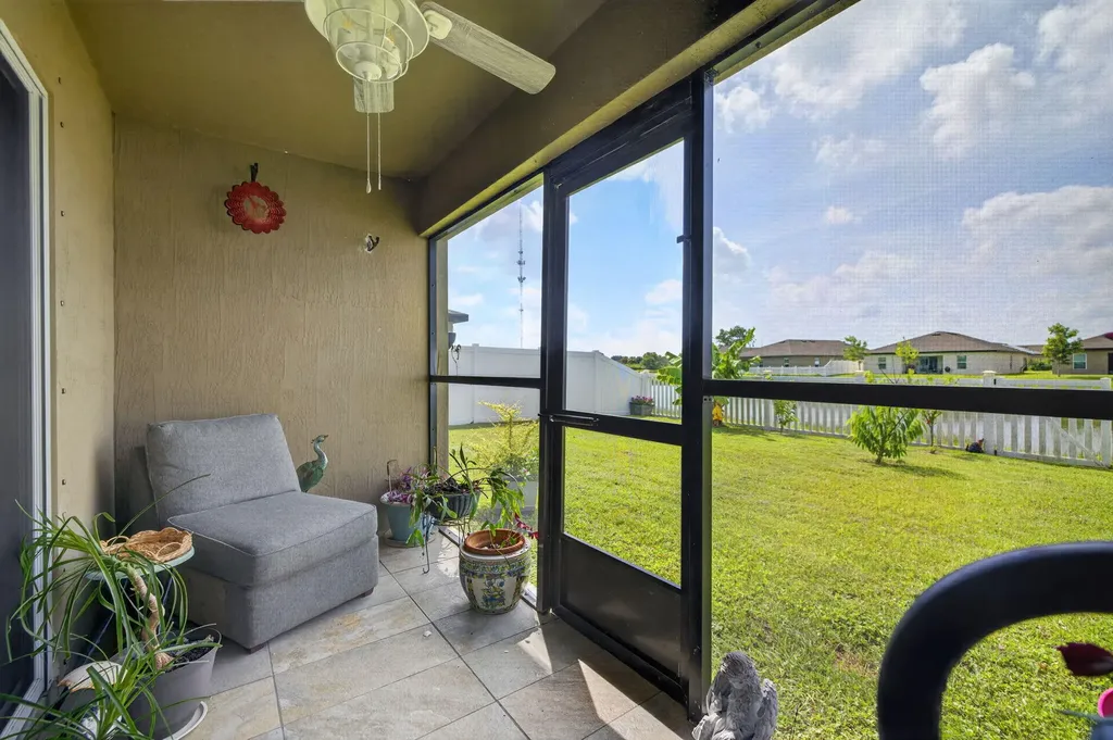 5521 Fantasy Drive Fort Pierce FL 34947