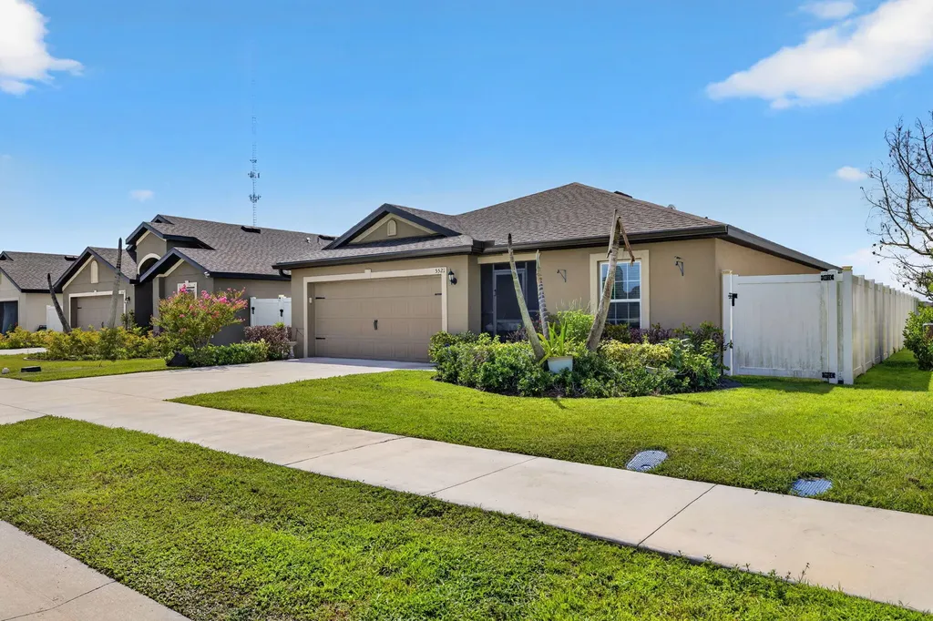 5521 Fantasy Drive Fort Pierce FL 34947