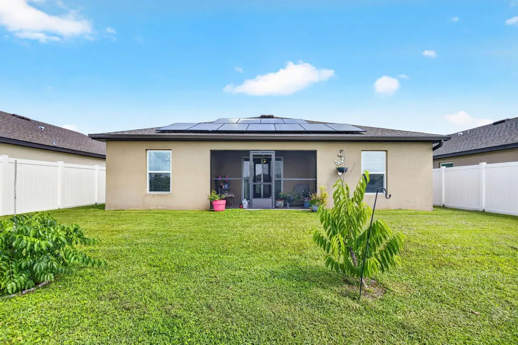 5521 Fantasy Drive Fort Pierce FL 34947