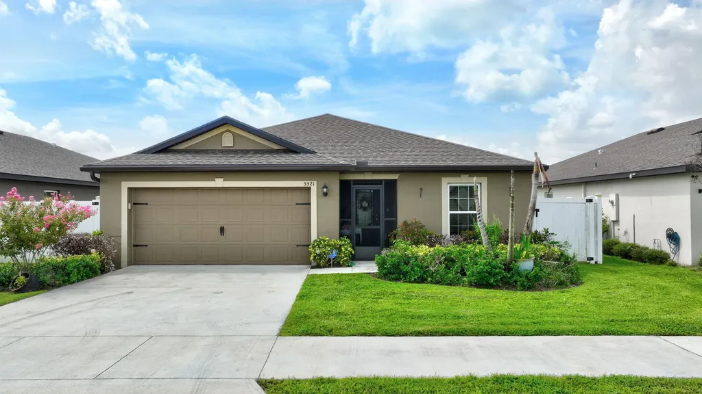 5521 Fantasy Drive Fort Pierce FL 34947