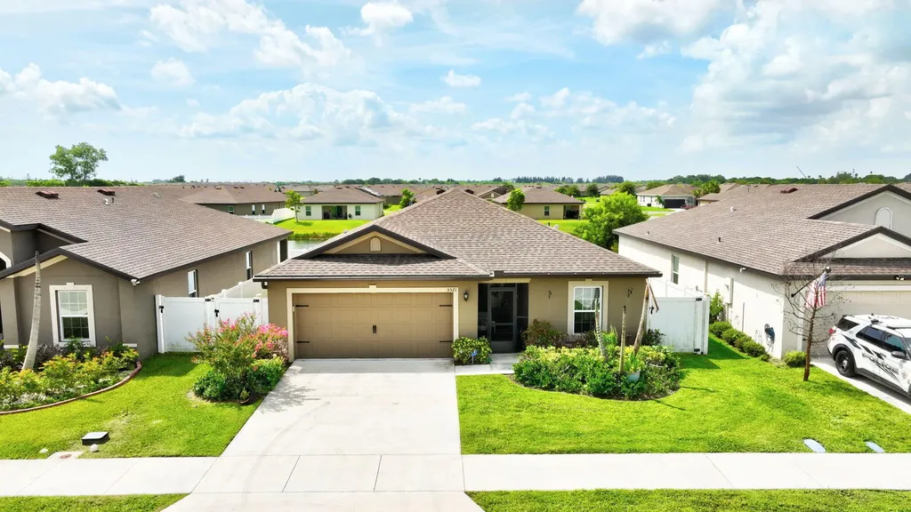 5521 Fantasy Drive Fort Pierce FL 34947