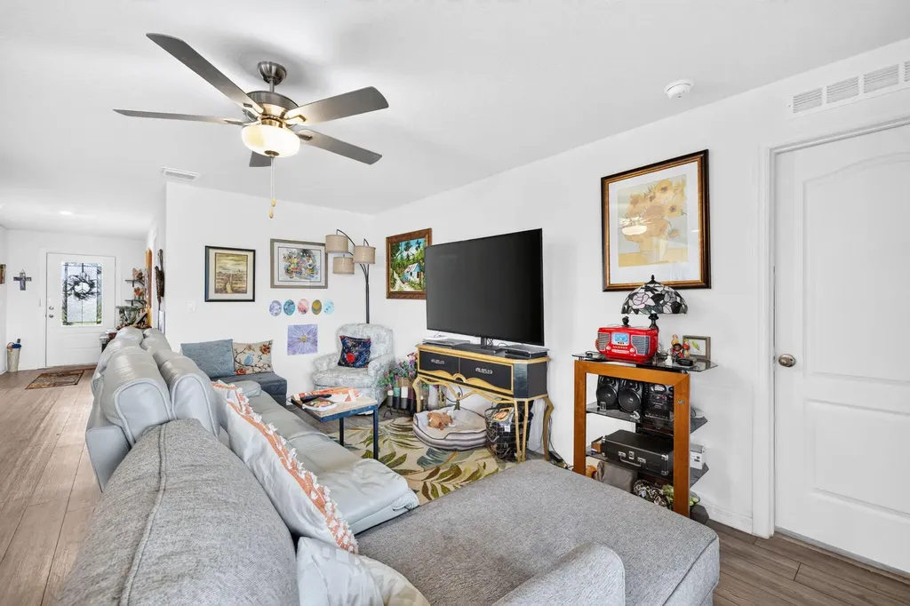 5521 Fantasy Drive Fort Pierce FL 34947