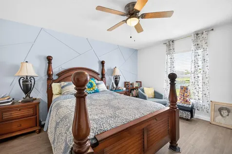 5521 Fantasy Drive Fort Pierce FL 34947