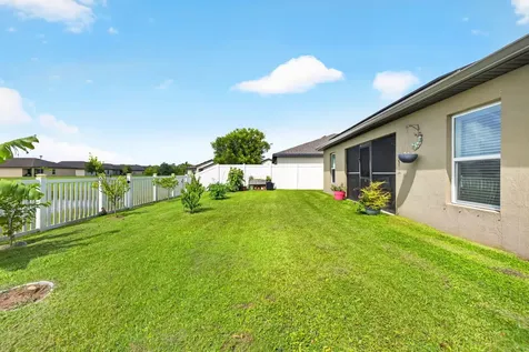 5521 Fantasy Drive Fort Pierce FL 34947