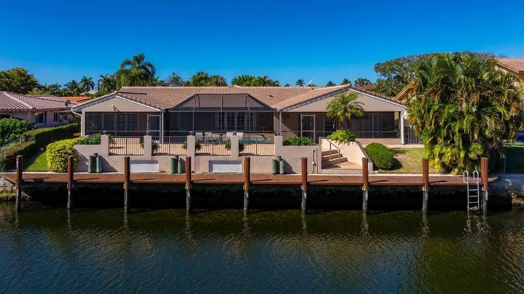 3920 NE 27th Avenue Lighthouse Point FL 33064