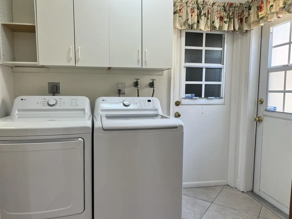 3920 NE 27th Avenue Lighthouse Point FL 33064