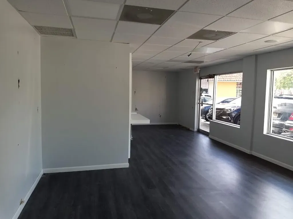 660 N State Road 7 Plantation FL 33317