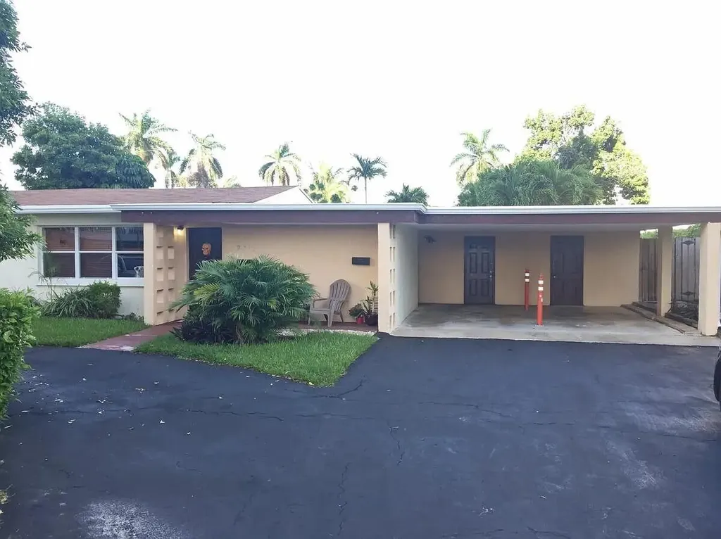 2713 NE 33rd Avenue Fort Lauderdale FL 33308