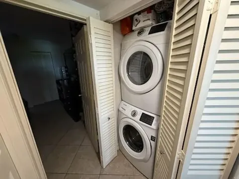 2713 NE 33rd Avenue Fort Lauderdale FL 33308