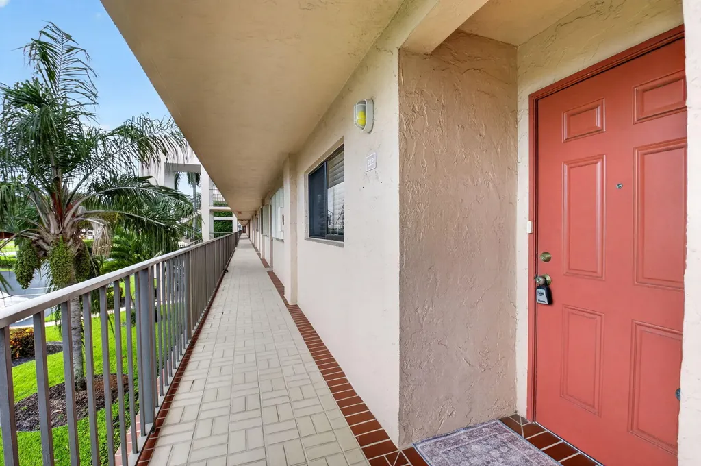 15075 Witney Road Delray Beach FL 33484