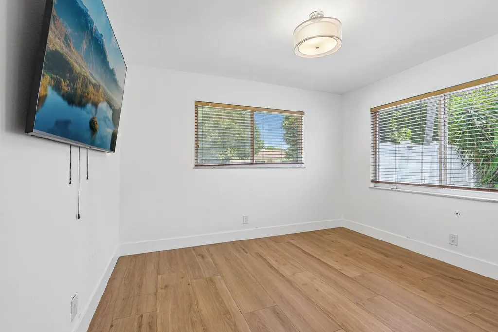 3166 NW 68th Street Fort Lauderdale FL 33309