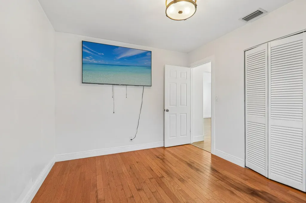 3166 NW 68th Street Fort Lauderdale FL 33309