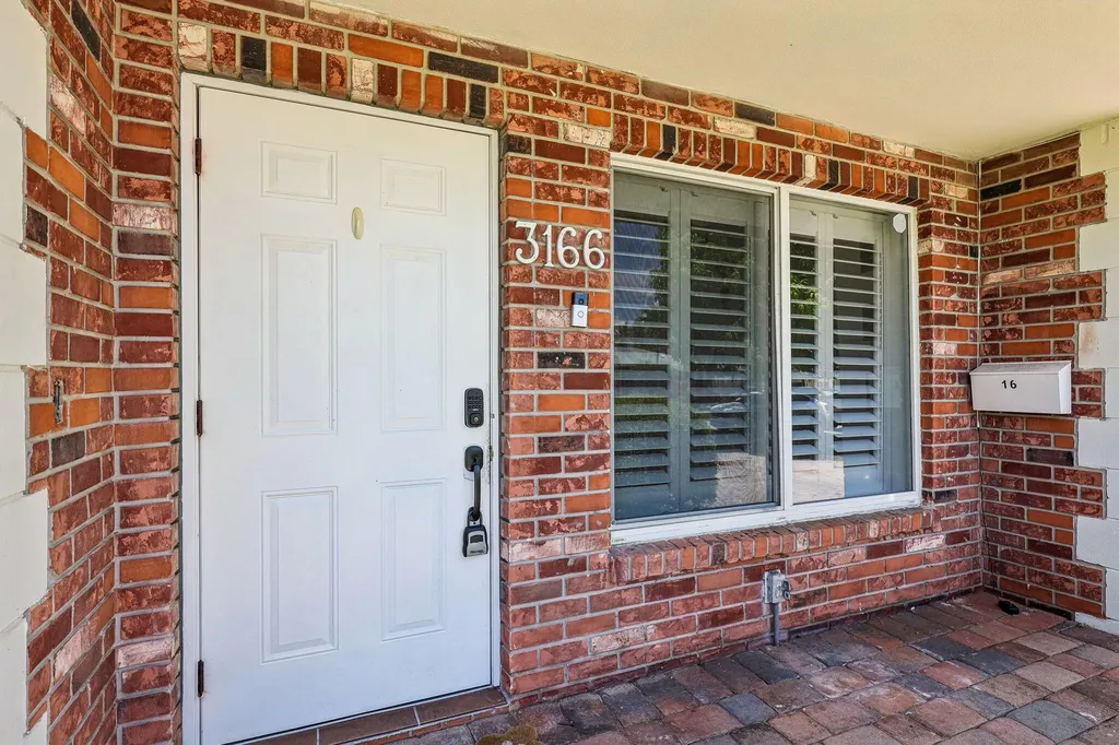 3166 NW 68th Street Fort Lauderdale FL 33309