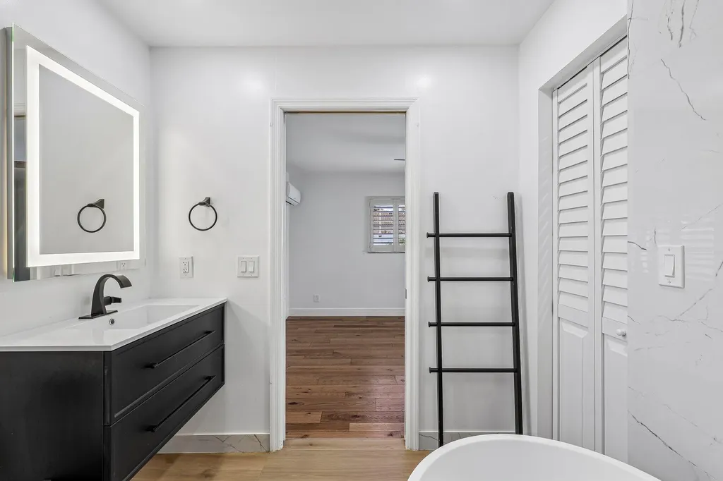 3166 NW 68th Street Fort Lauderdale FL 33309