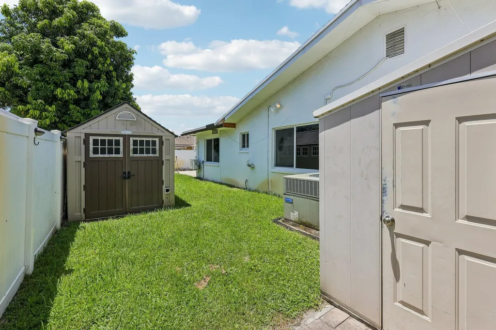 3166 NW 68th Street Fort Lauderdale FL 33309