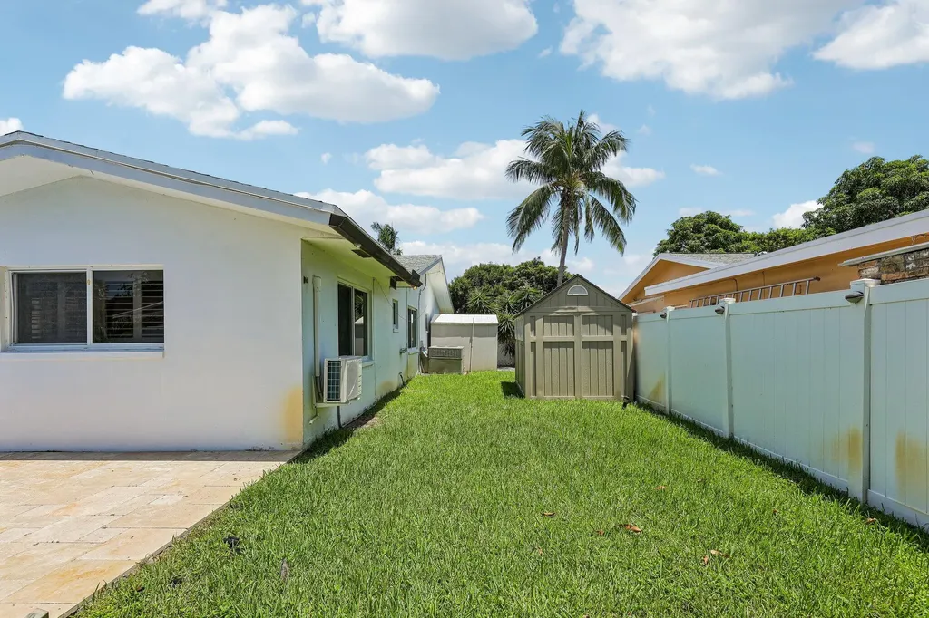 3166 NW 68th Street Fort Lauderdale FL 33309