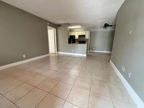 704 NW 103rd Terrace Pembroke Pines FL 33026
