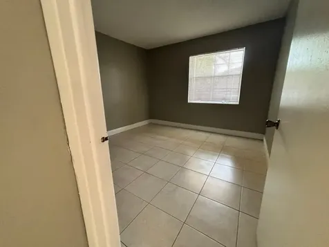 704 NW 103rd Terrace Pembroke Pines FL 33026