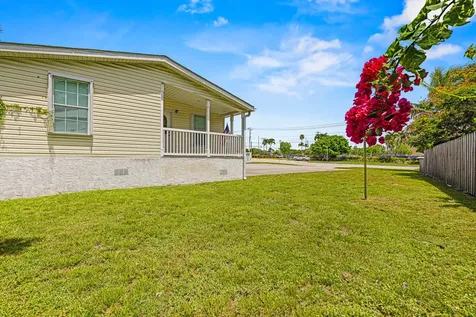 10105 SW Sandalfoot Boulevard Boca Raton FL 33428