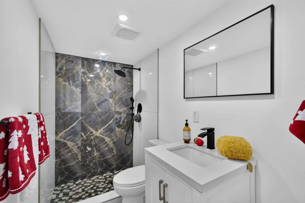 110 Wettaw Lane North Palm Beach FL 33408