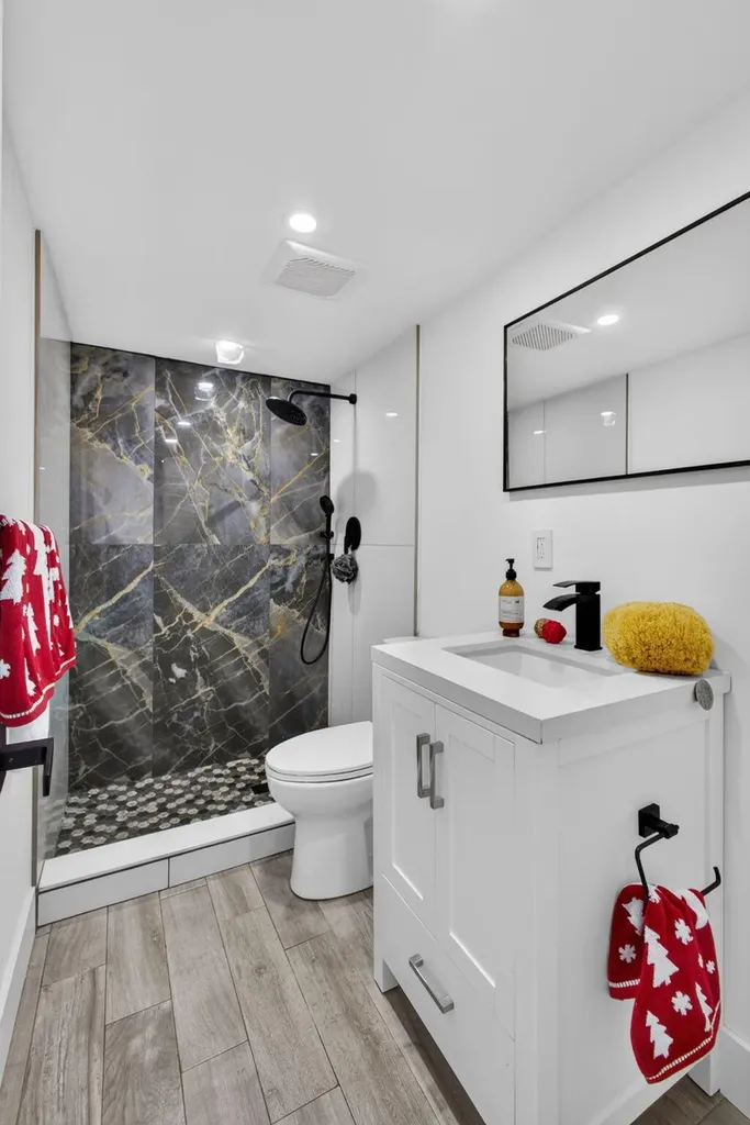 110 Wettaw Lane North Palm Beach FL 33408