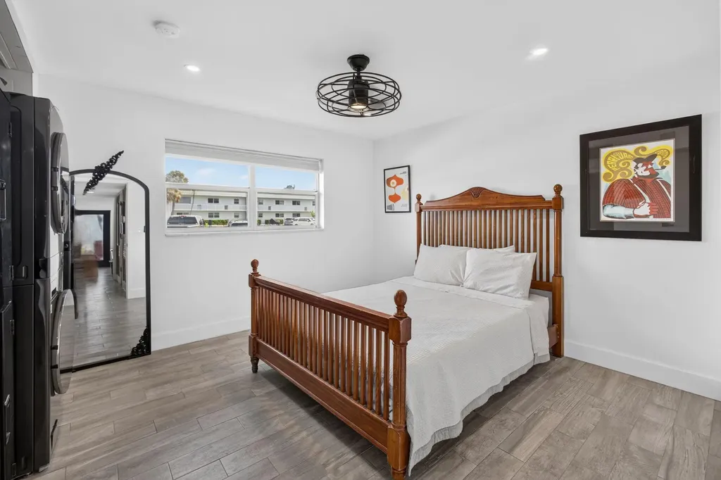 110 Wettaw Lane North Palm Beach FL 33408