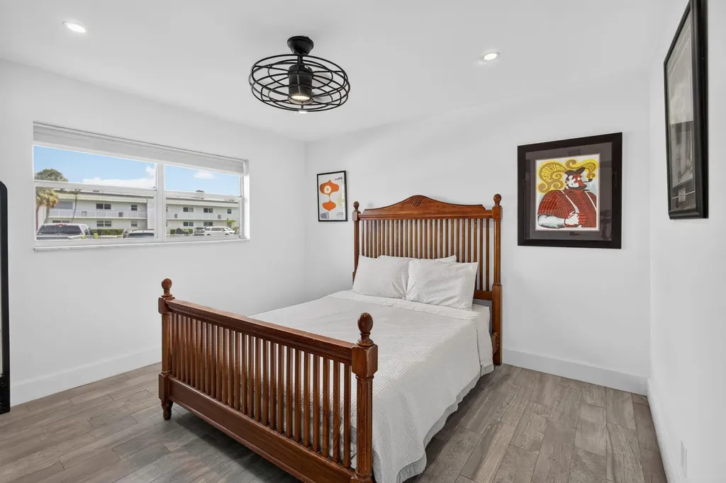 110 Wettaw Lane North Palm Beach FL 33408