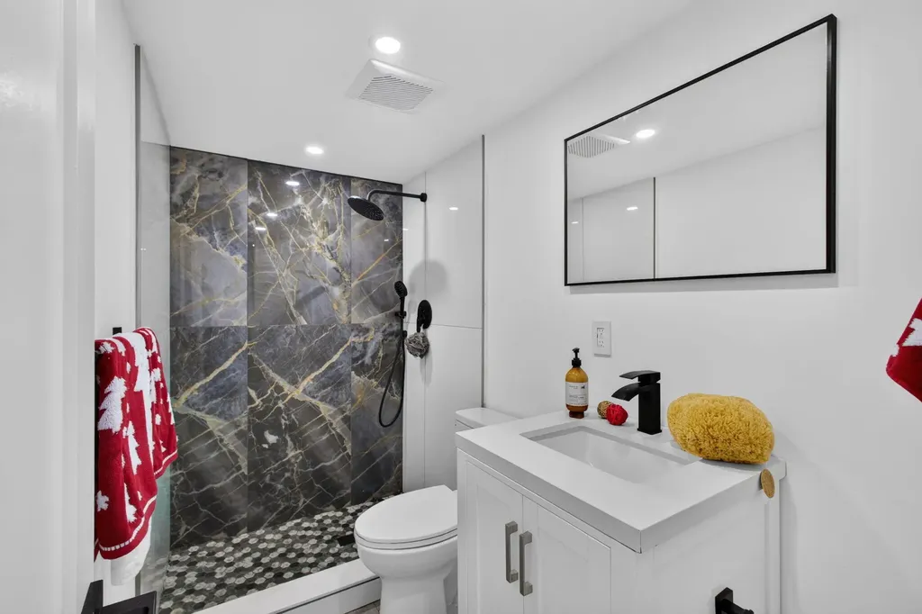 110 Wettaw Lane North Palm Beach FL 33408