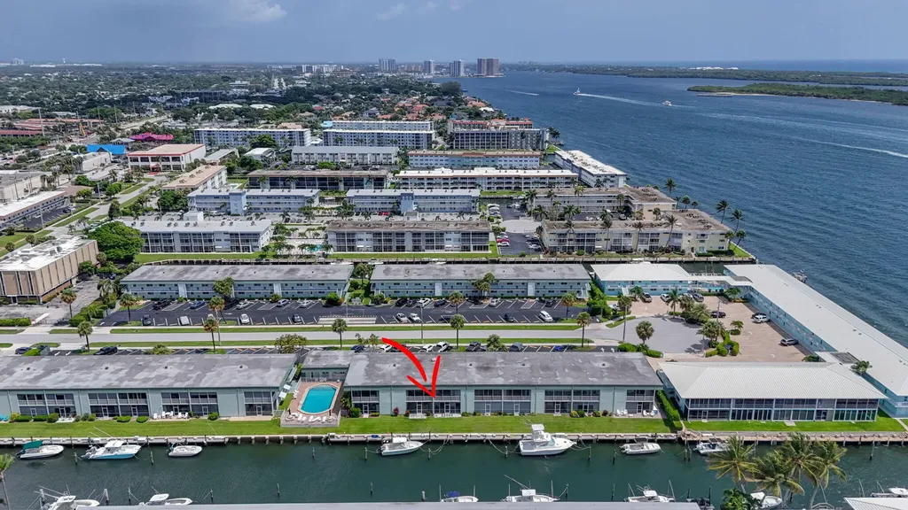 110 Wettaw Lane North Palm Beach FL 33408