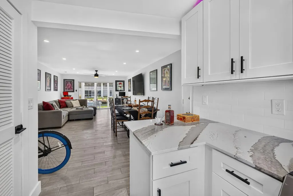 110 Wettaw Lane North Palm Beach FL 33408