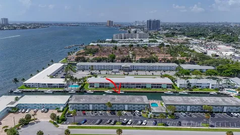 110 Wettaw Lane North Palm Beach FL 33408