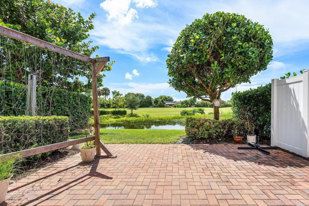 10210 Akenside Drive Boca Raton FL 33428