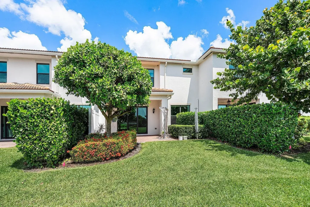 10210 Akenside Drive Boca Raton FL 33428