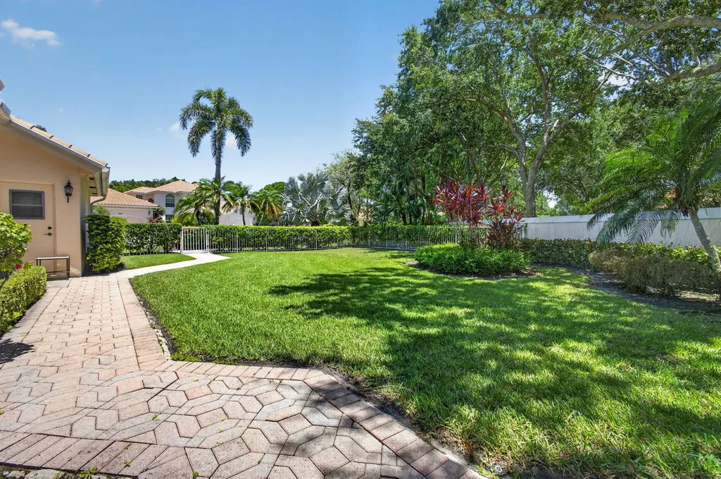 1048 Diamond Head Way Palm Beach Gardens FL 33418