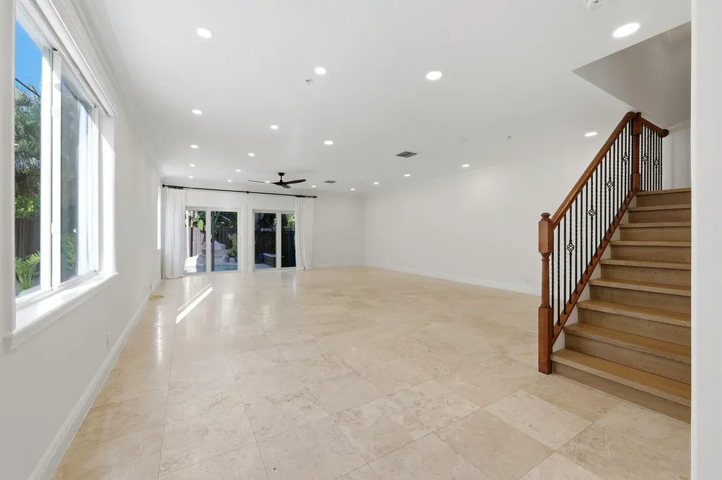 1812 NE 26th Avenue Fort Lauderdale FL 33305