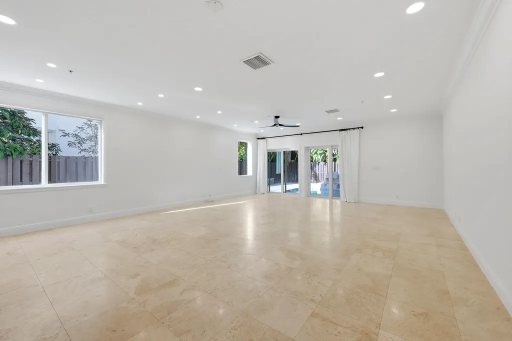 1812 NE 26th Avenue Fort Lauderdale FL 33305