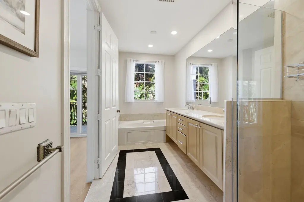 1812 NE 26th Avenue Fort Lauderdale FL 33305