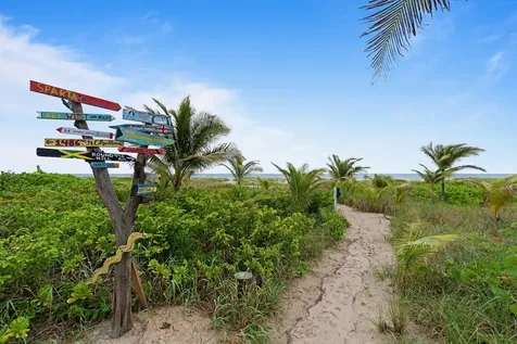 1421 N Lake Way Palm Beach FL 33480