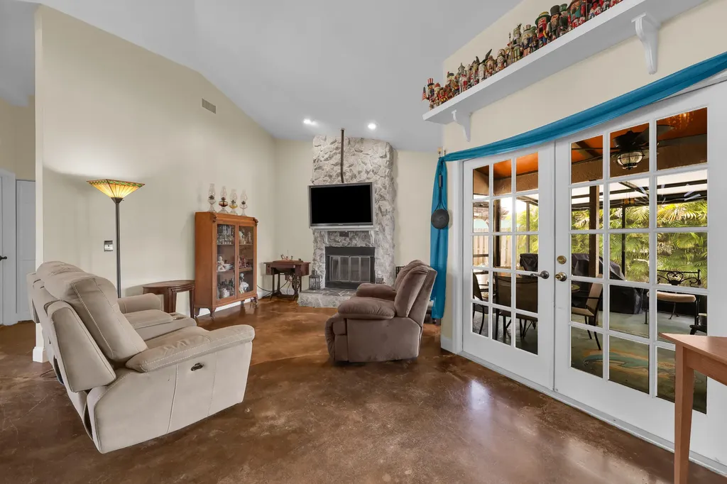 2698 SE Calusa Avenue Port St Lucie FL 34952