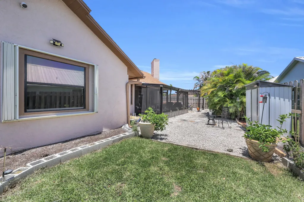 2698 SE Calusa Avenue Port St Lucie FL 34952
