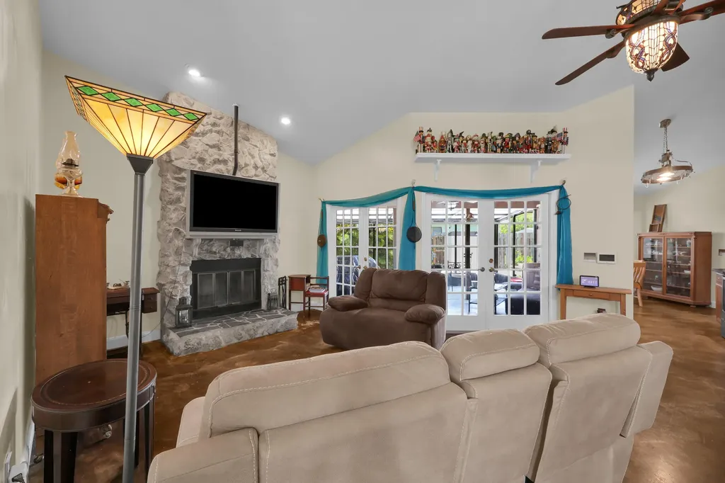 2698 SE Calusa Avenue Port St Lucie FL 34952