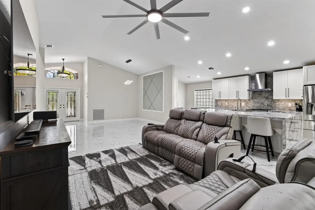 6274 Via Primo Street Lake Worth FL 33467