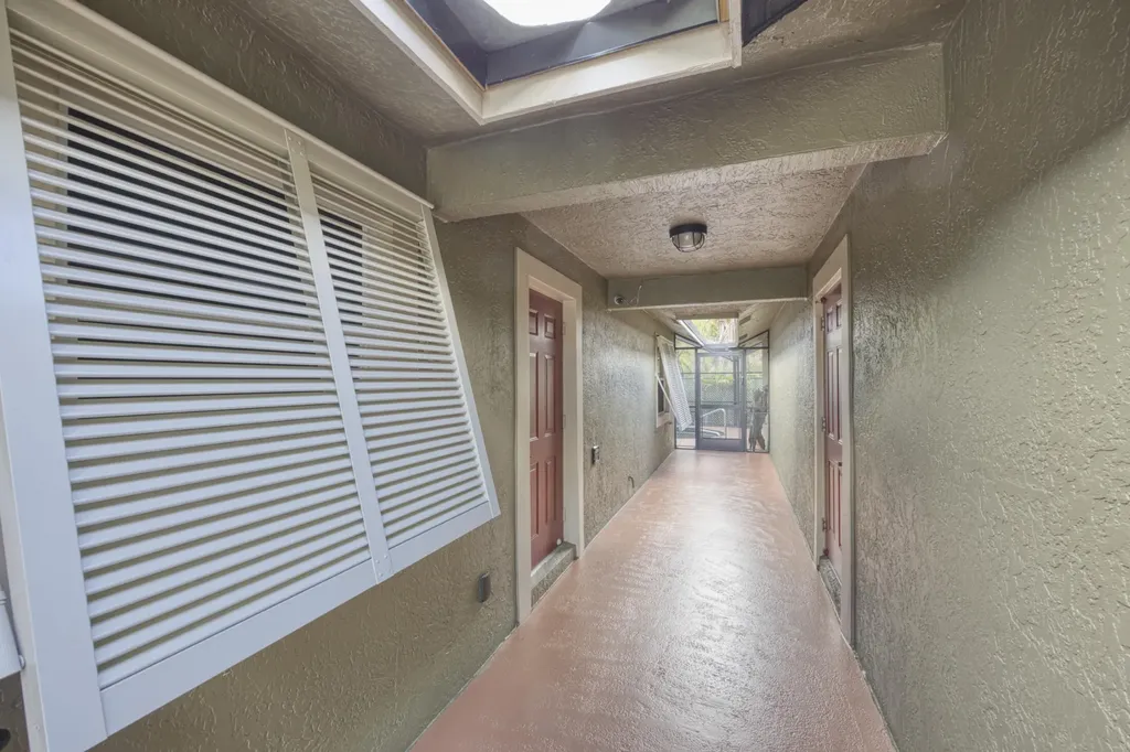 1672 Erie Terrace Palm Springs FL 33406