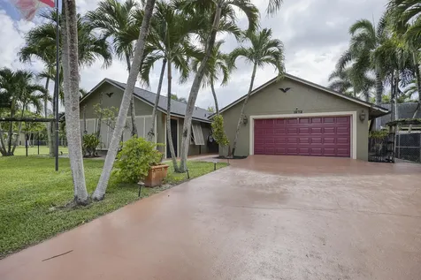 1672 Erie Terrace Palm Springs FL 33406