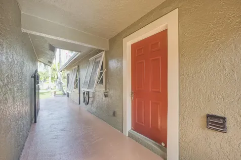 1672 Erie Terrace Palm Springs FL 33406