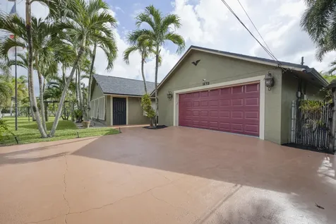 1672 Erie Terrace Palm Springs FL 33406