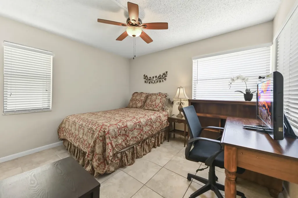 7618 Tahiti Lane Lake Worth FL 33467