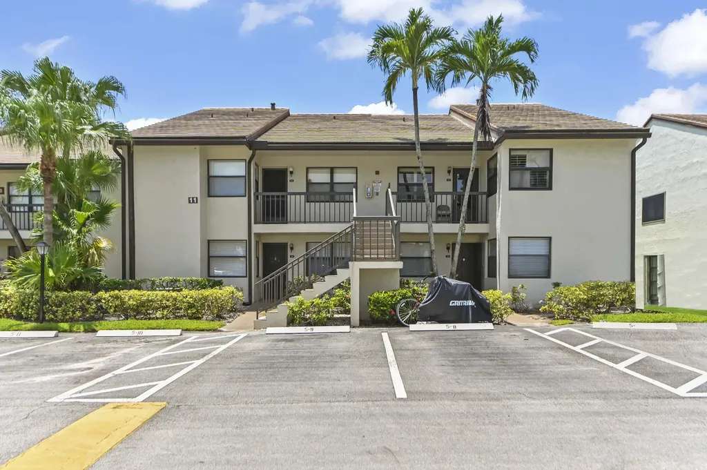 7618 Tahiti Lane Lake Worth FL 33467